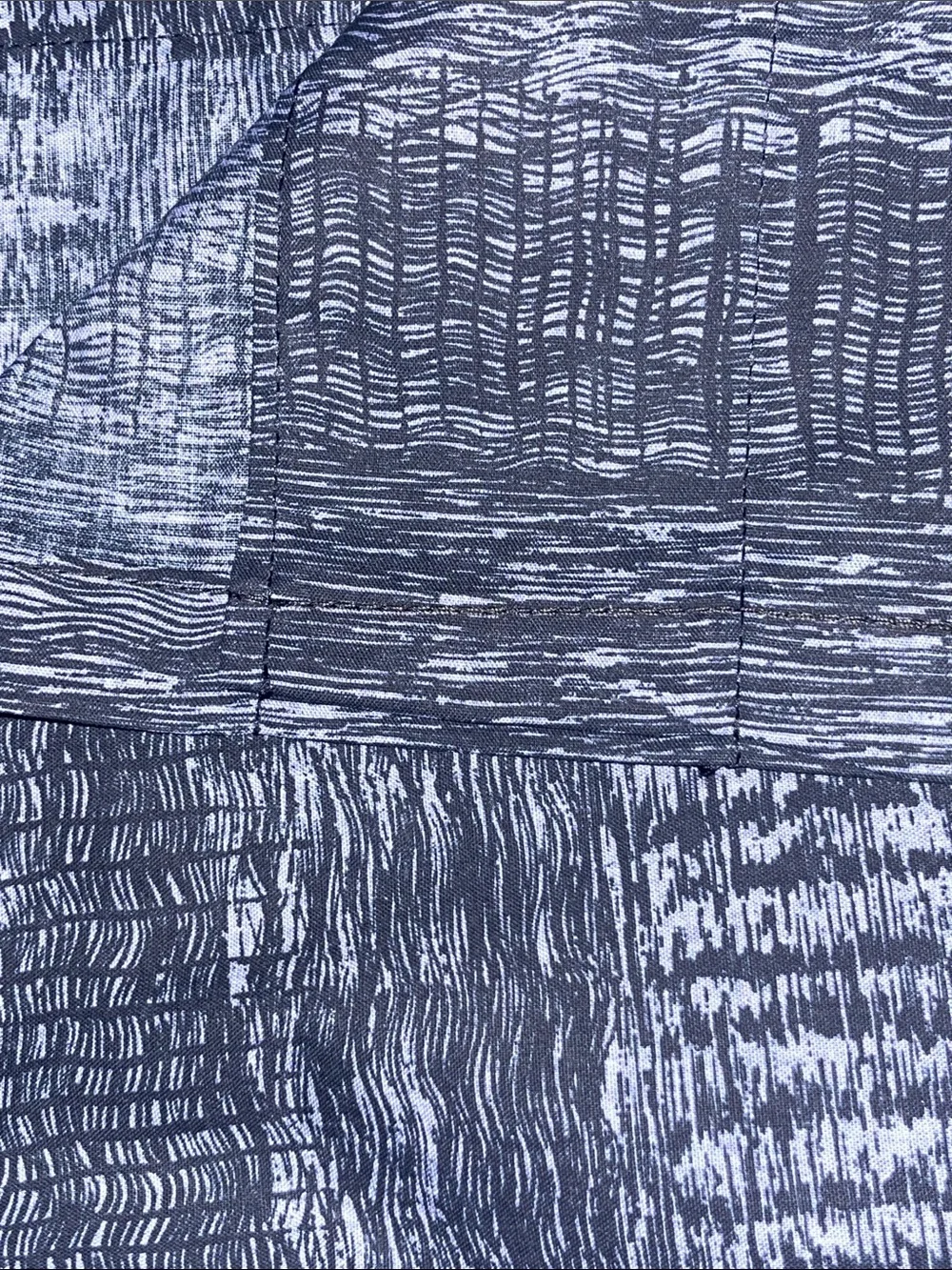 I Valance with horizontal and Vertical lines Purple/Bluish color 279